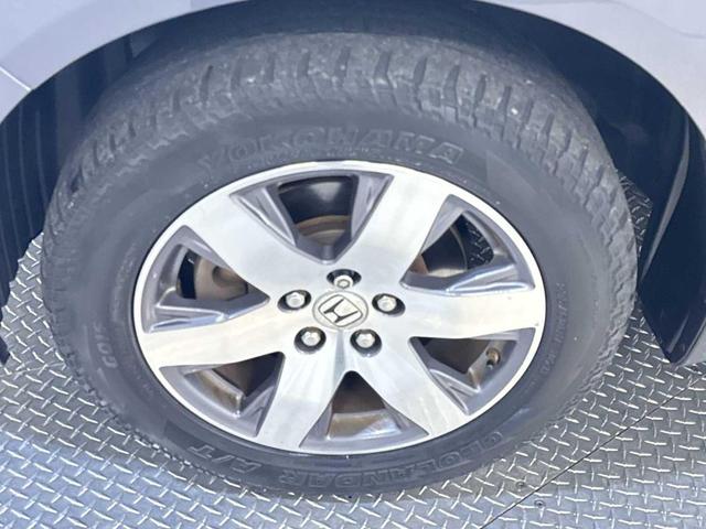 Photo of 2015 Gray Honda Pilot