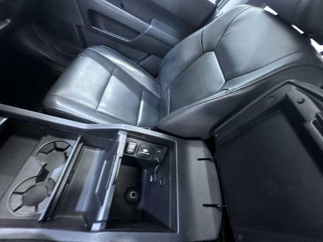 Photo of 2015 Gray Honda Pilot