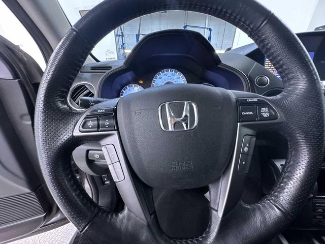 Photo of 2015 Gray Honda Pilot