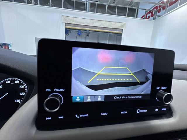 Photo of 2024 White Honda HR-V