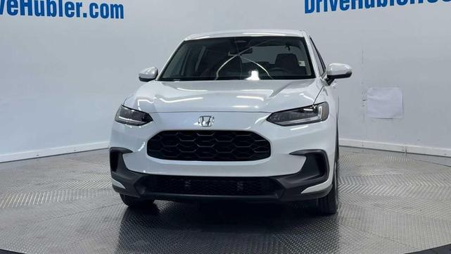 Photo of 2024 White Honda HR-V