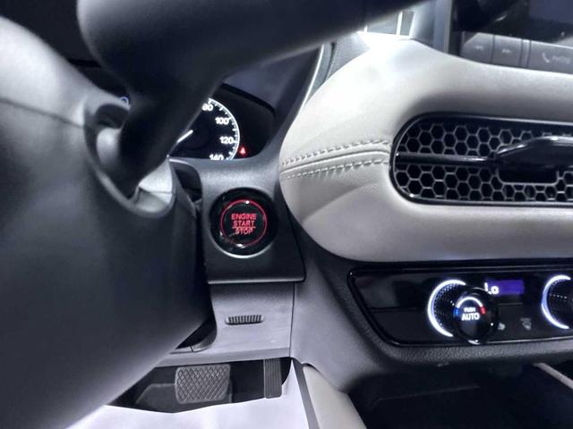 Photo of 2024 White Honda HR-V