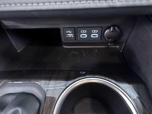 Photo of 2025 Magnetic Gray Metallic Toyota Highlander
