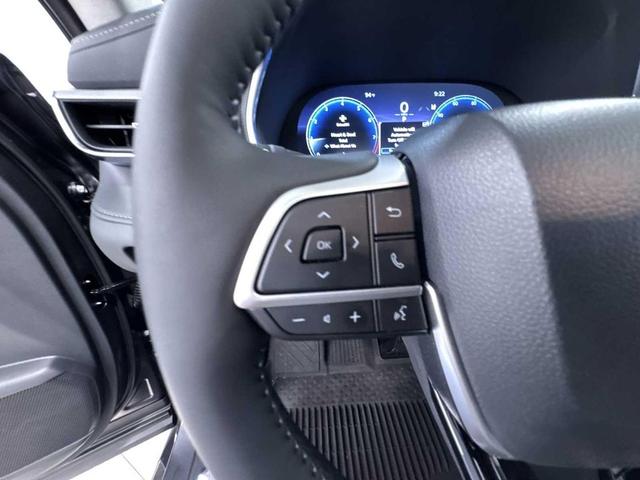 Photo of 2025 Magnetic Gray Metallic Toyota Highlander