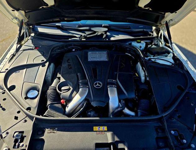 Photo of 2015 White Mercedes-Benz S-Class