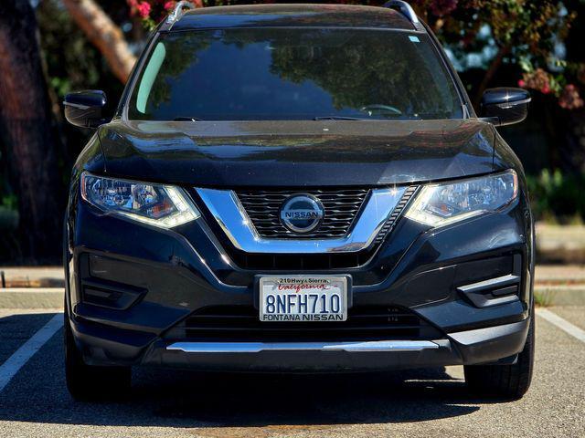 Photo of 2020 Magnetic Black Pearl Nissan Rogue