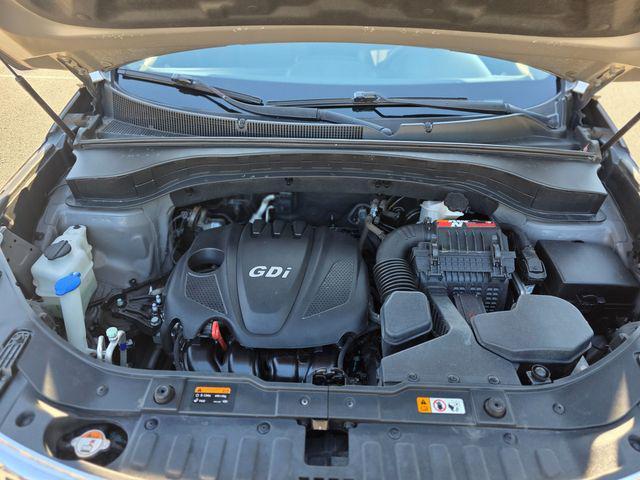 Photo of 2015 Titanium Silver Kia Sorento