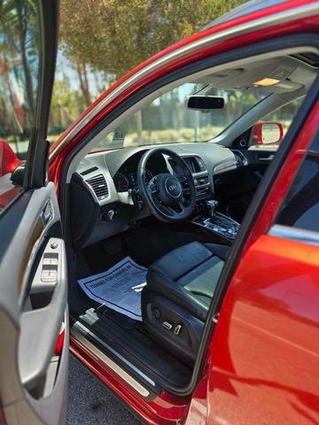 Photo of 2014 Volcano Red Metallic Audi Q5