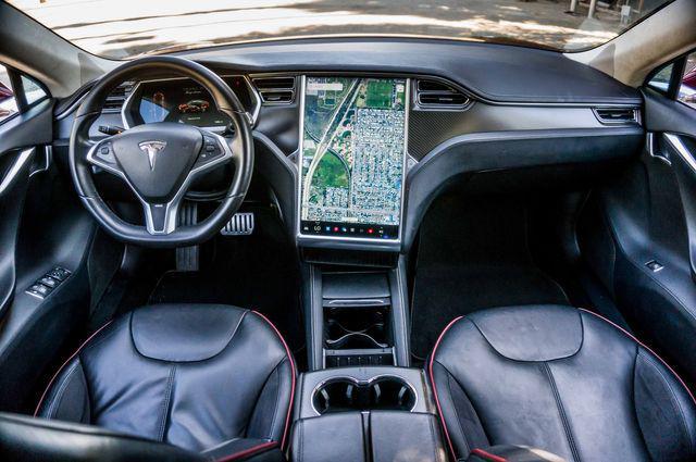 Photo of 2012 Signature Red Tesla Model S