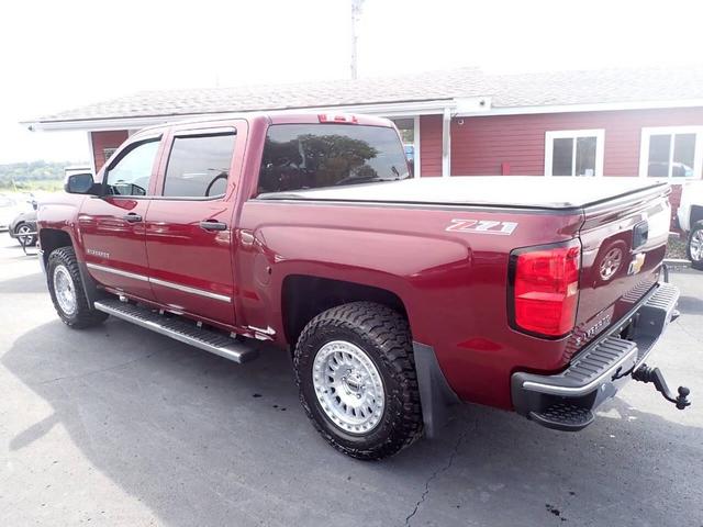 Photo of 2014 Red Chevrolet Silverado 1500