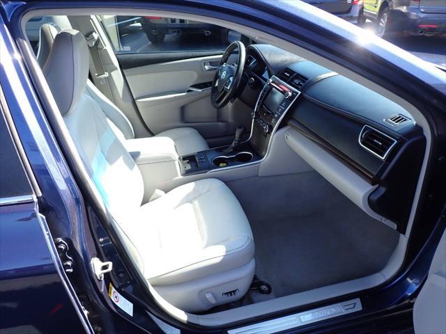 Photo of 2015 Blue Toyota Camry