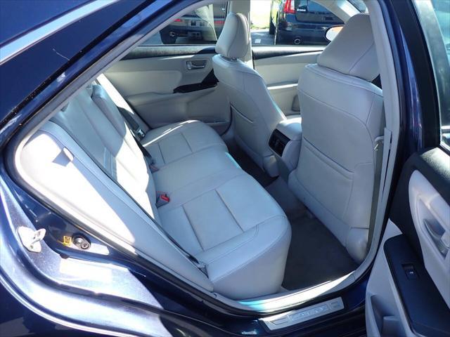 Photo of 2015 Blue Toyota Camry