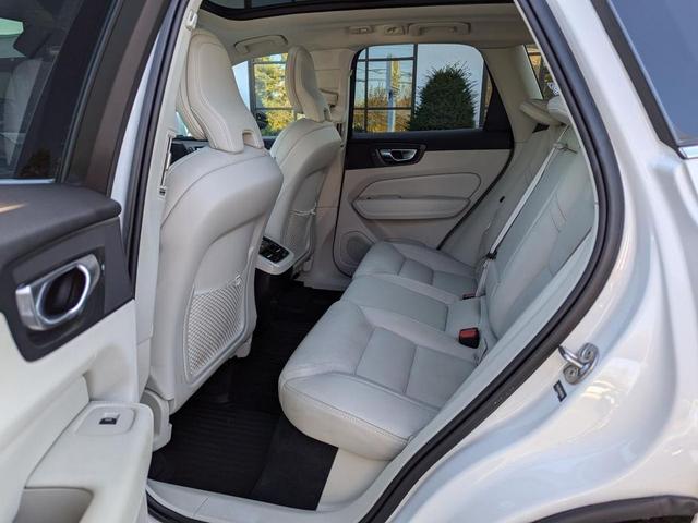 Photo of 2022 White Volvo XC60