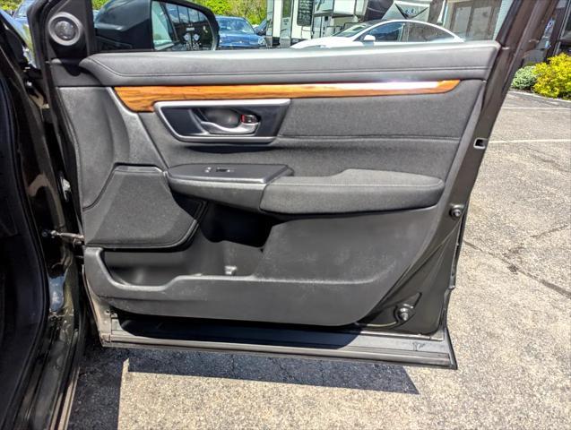 Photo of 2018 Dark Olive Metallic Honda CR-V