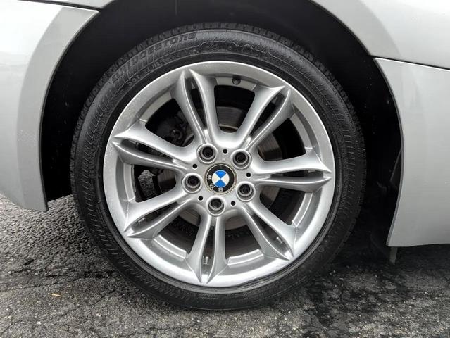 Photo of 2004 Titanium Silver Metallic BMW Z4