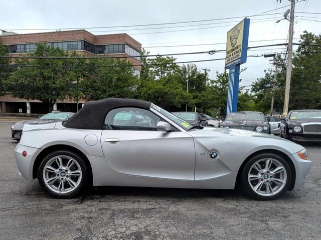 Photo of 2004 Titanium Silver Metallic BMW Z4