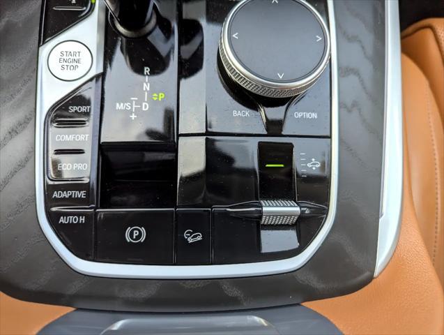 Photo of 2022 Gray BMW X7