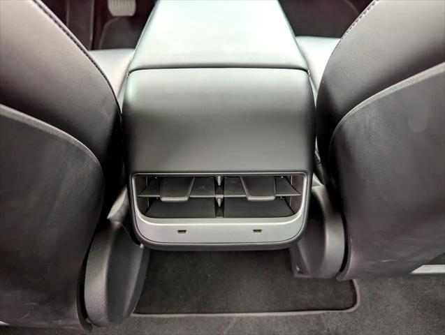 Photo of 2021 Pearl White Multi-Coat Tesla Model 3