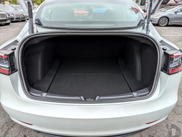 Photo of 2021 Pearl White Multi-Coat Tesla Model 3