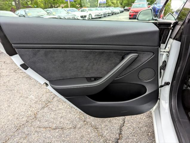 Photo of 2021 Pearl White Multi-Coat Tesla Model 3
