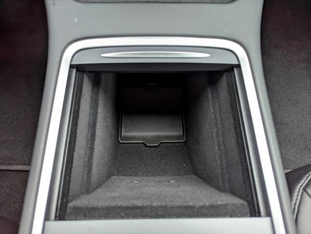 Photo of 2021 Pearl White Multi-Coat Tesla Model 3