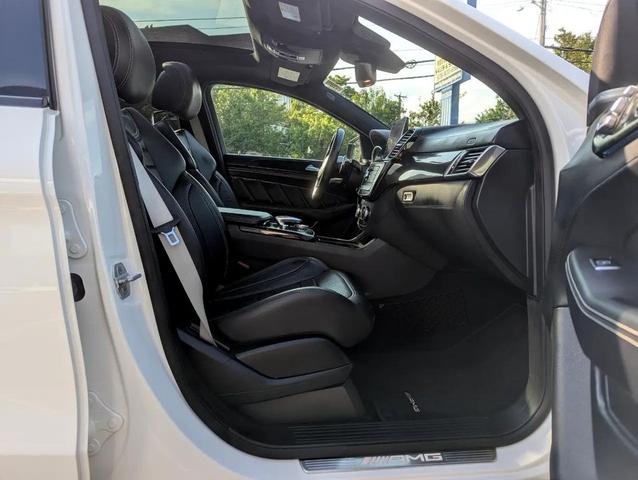 Photo of 2016 White Mercedes-Benz AMG GLE