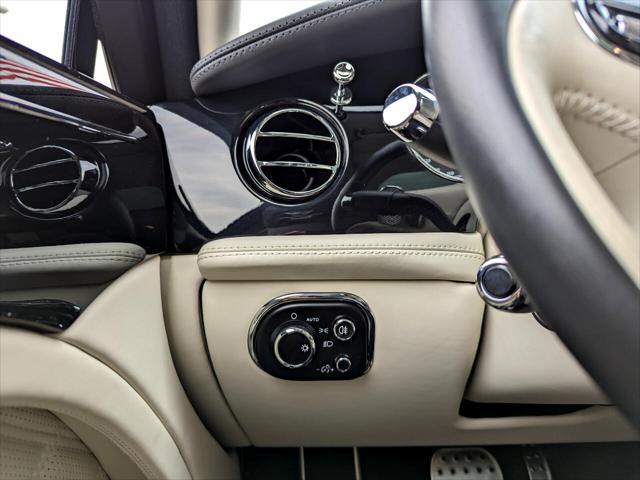 Photo of 2014 Black Bentley Mulsanne
