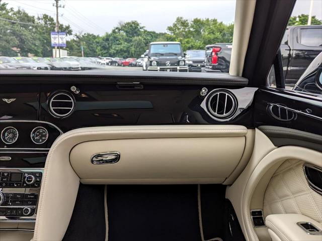 Photo of 2014 Black Bentley Mulsanne