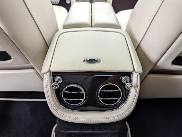 Photo of 2014 Black Bentley Mulsanne