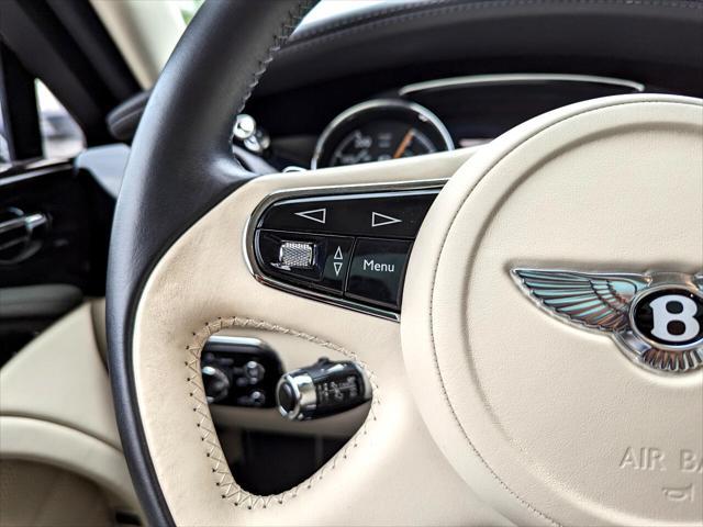 Photo of 2014 Black Bentley Mulsanne