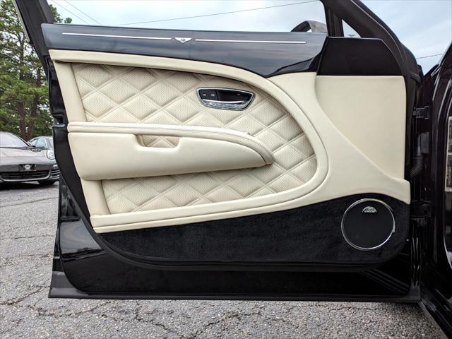 Photo of 2014 Black Bentley Mulsanne