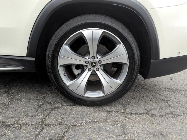 Photo of 2021 White Mercedes-Benz GLS 450