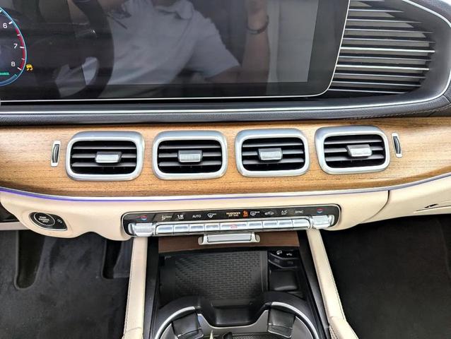 Photo of 2021 White Mercedes-Benz GLS 450