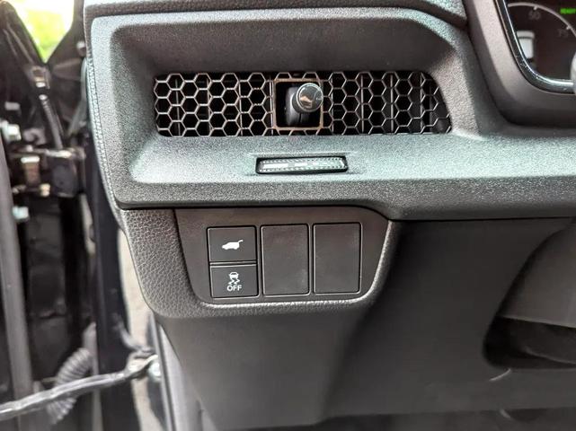Photo of 2024 Crystal Black Pearl Honda CR-V Hybrid