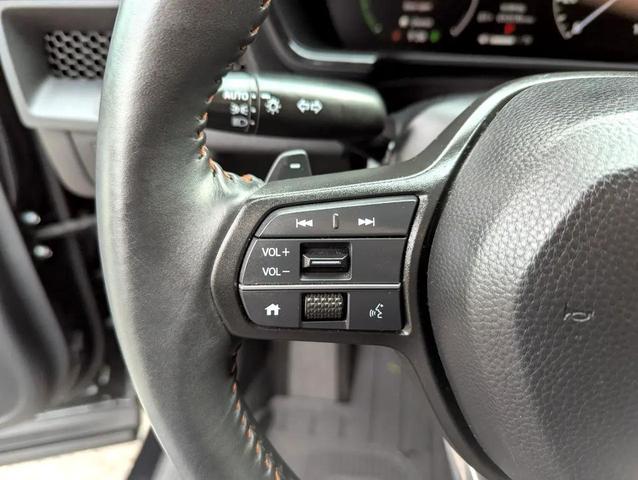 Photo of 2024 Crystal Black Pearl Honda CR-V Hybrid