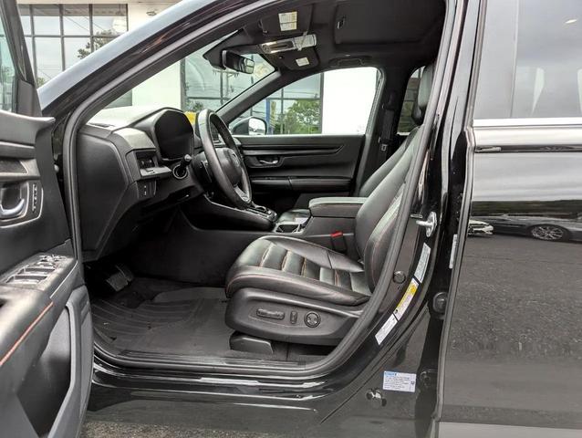 Photo of 2024 Crystal Black Pearl Honda CR-V Hybrid
