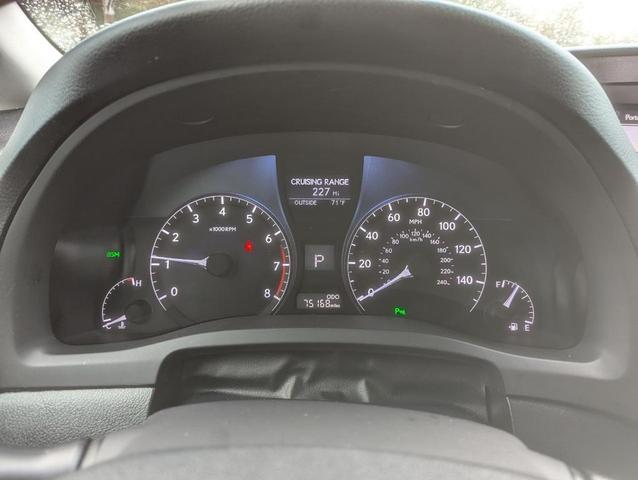 Photo of 2013 Pearl White Lexus RX 350