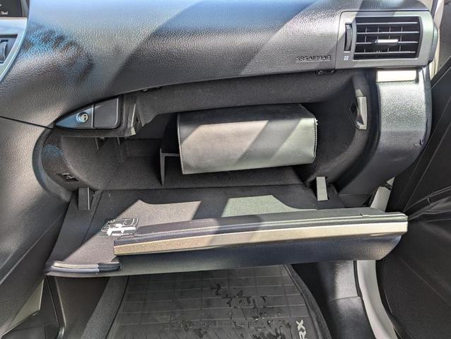 Photo of 2013 Pearl White Lexus RX 350