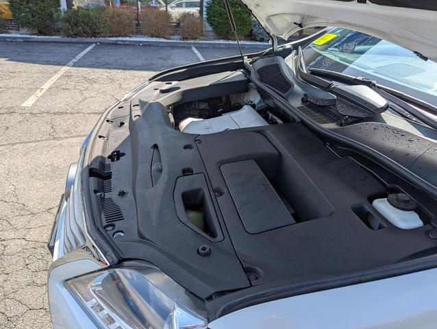 Photo of 2013 Pearl White Lexus RX 350