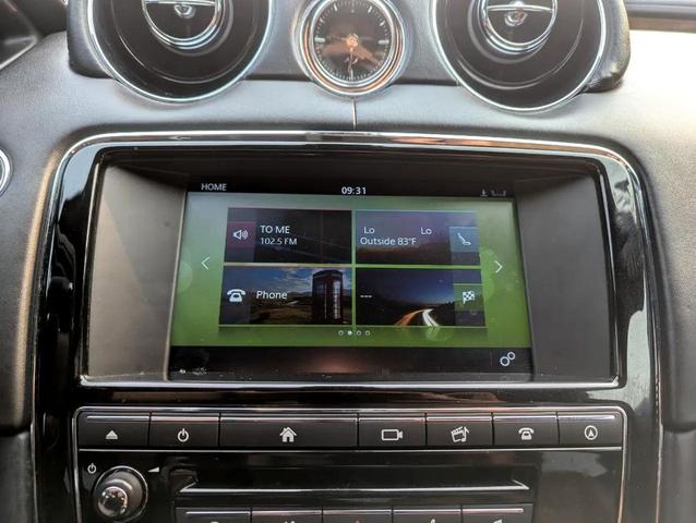 Photo of 2017 Gray Jaguar XJ