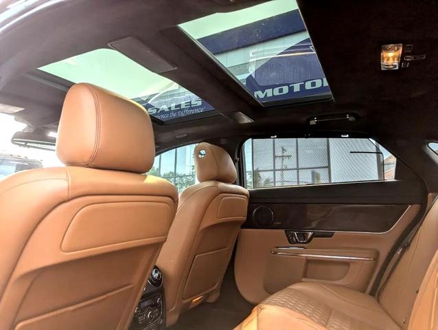 Photo of 2017 Gray Jaguar XJ