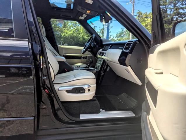 Photo of 2011 Santorini Black Land Rover Range Rover