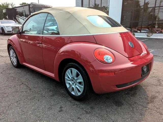 Photo of 2008 Red Volkswagen New Beetle