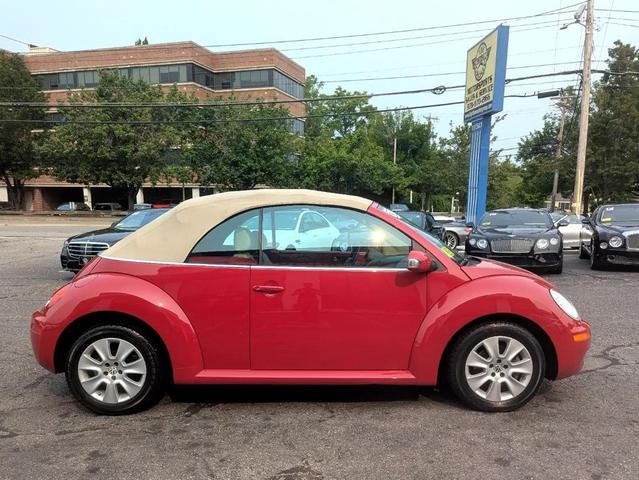 Photo of 2008 Red Volkswagen New Beetle