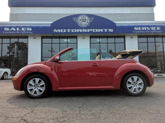 Photo of 2008 Red Volkswagen New Beetle
