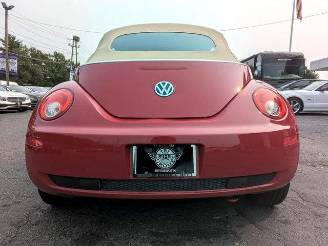 Photo of 2008 Red Volkswagen New Beetle