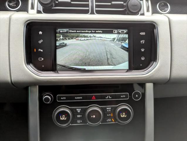 Photo of 2016 White Land Rover Range Rover
