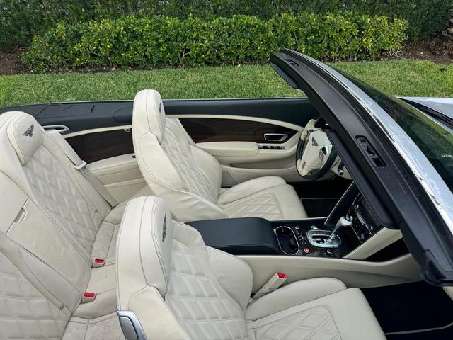 Photo of 2014 Silver Bentley Continental GT