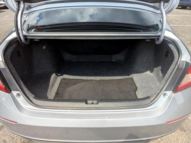 Photo of 2018 Lunar Silver Metallic Honda Accord