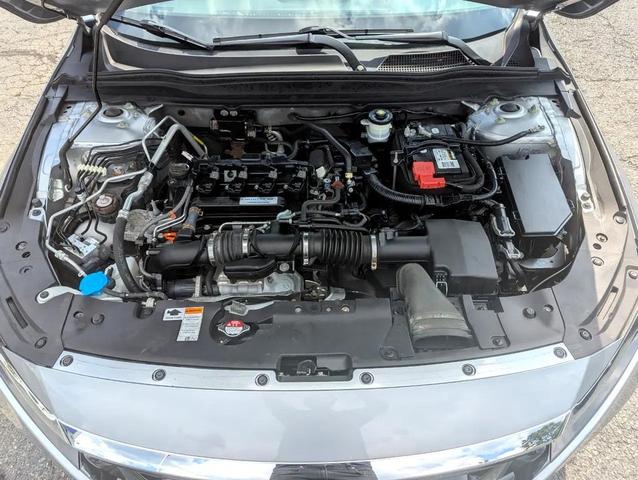 Photo of 2018 Lunar Silver Metallic Honda Accord